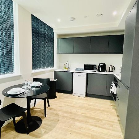 Fully Equipped One Bedroom Apartment Near Old Trafford Stadium! Manchester Eksteriør bilde