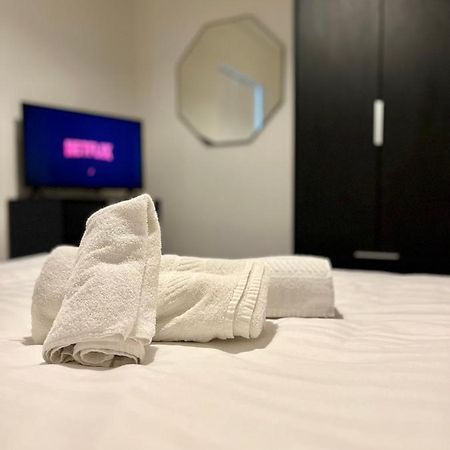 Fully Equipped One Bedroom Apartment Near Old Trafford Stadium! Manchester Eksteriør bilde