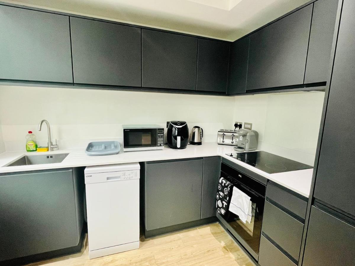 Fully Equipped One Bedroom Apartment Near Old Trafford Stadium! Manchester Eksteriør bilde