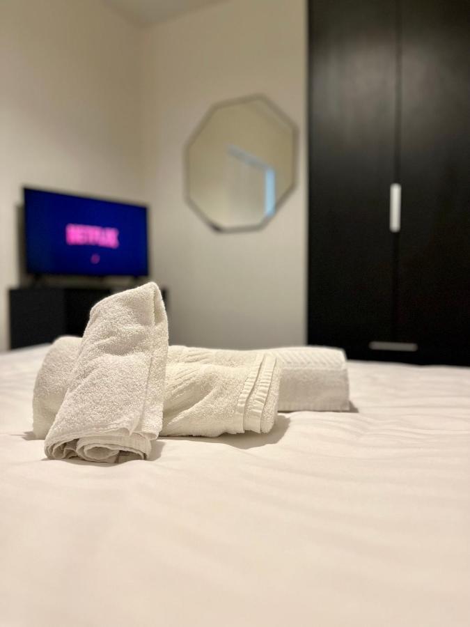 Fully Equipped One Bedroom Apartment Near Old Trafford Stadium! Manchester Eksteriør bilde